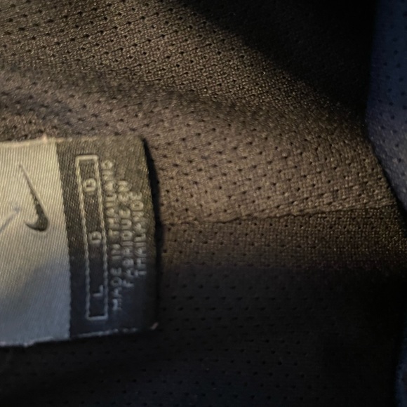 Vintage Nike Basketball shorts - Picture 6 of 6